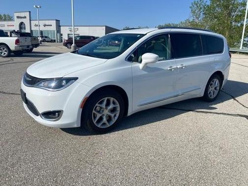 2018 Chrysler Pacifica Touring-L Plus