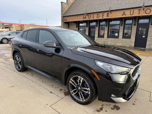 Black 2025 BMW X2 xDrive28i