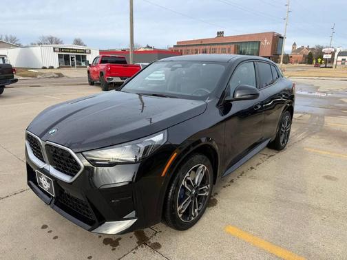 Black 2025 BMW X2 xDrive28i