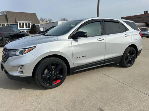 Silver Ice Metallic 2019 Chevrolet Equinox 1LT