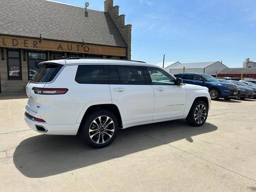 Bright White Clearcoat 2023 Jeep Grand Cherokee L Overland
