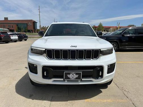 Bright White Clearcoat 2023 Jeep Grand Cherokee L Overland
