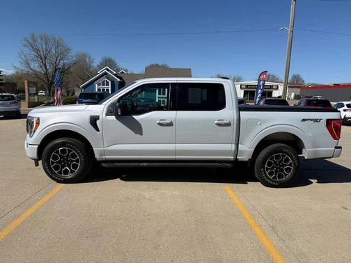 Space White Metallic 2021 Ford F-150 XLT