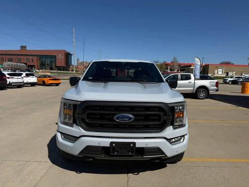 Space White Metallic 2021 Ford F-150 XLT
