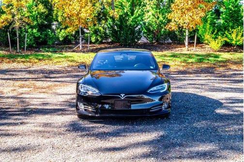 2018 Tesla Model S 75D