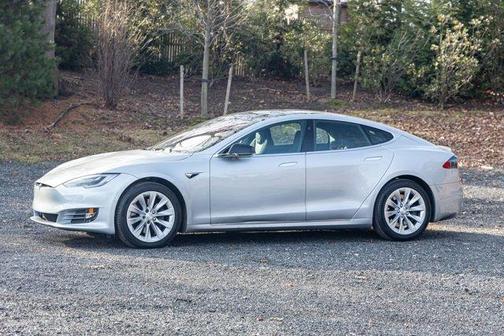 2018 Tesla Model S 75D