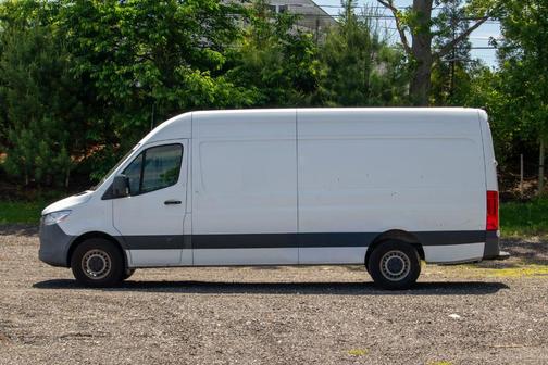 White 2021 Mercedes-Benz Sprinter 2500 170 WB