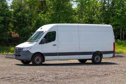 White 2021 Mercedes-Benz Sprinter 2500 170 WB