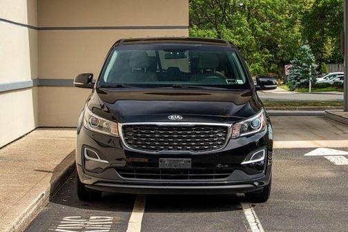 Aurora Black 2021 Kia Sedona LX