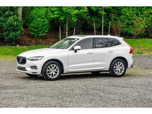 2018 Volvo XC60 T5 Momentum