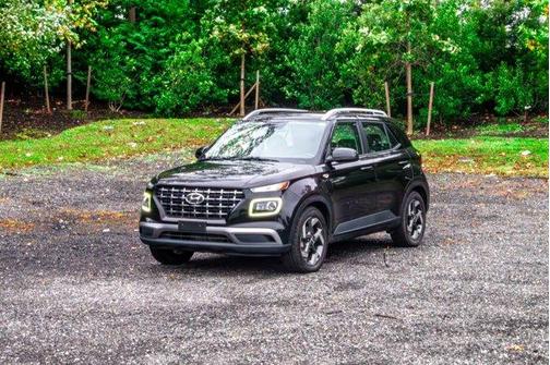 2021 Hyundai VENUE SEL