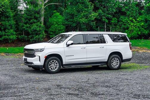2024 Chevrolet Suburban LT