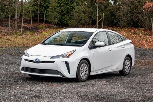 2022 Toyota Prius L