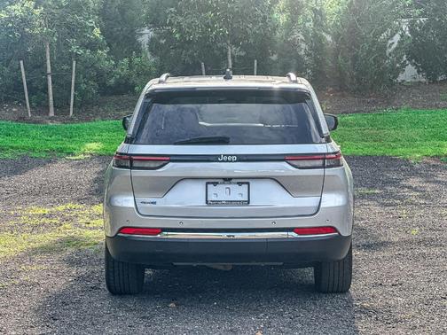 2023 Jeep Grand Cherokee 4xe Base
