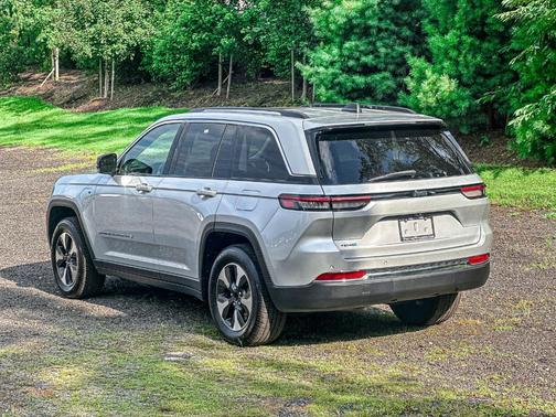 2023 Jeep Grand Cherokee 4xe Base