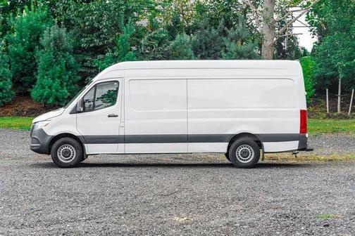 2023 Mercedes-Benz Sprinter 2500 170 WB