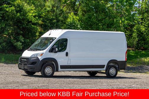 Bright White Clearcoat 2023 RAM ProMaster 2500 High Roof