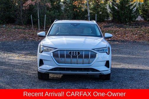 2021 Audi e-tron Premium Plus