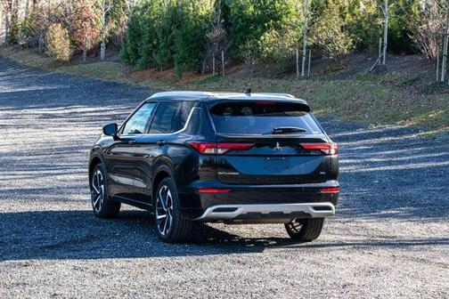 2022 Mitsubishi Outlander SEL