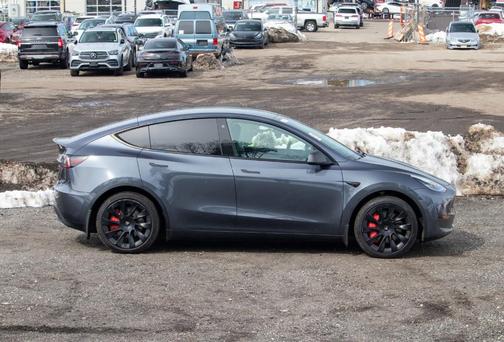 2022 Tesla Model Y Long Range