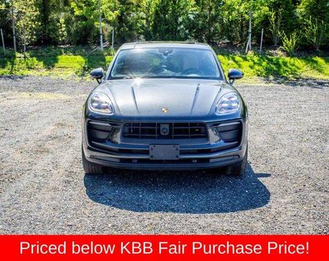 Black 2023 Porsche Macan Base