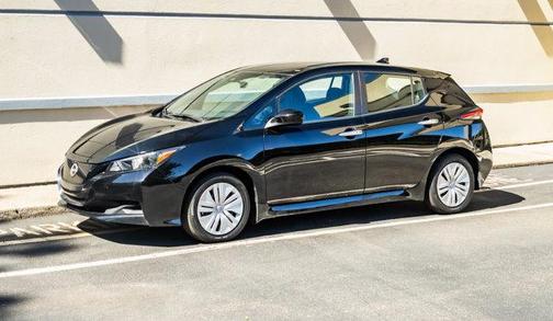 Black 2025 Nissan Leaf S