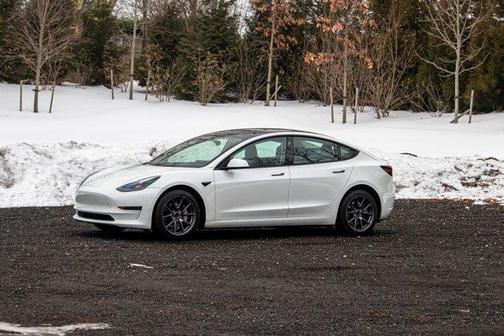 2023 Tesla Model 3 Base