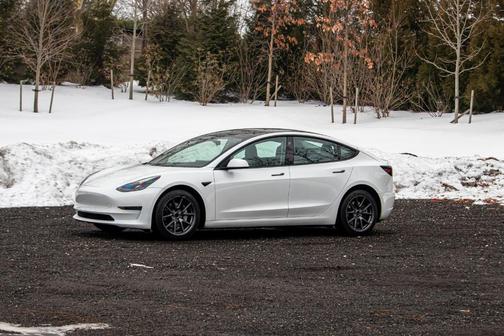 2023 Tesla Model 3 Base