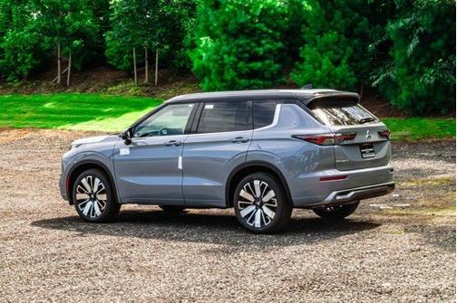 2025 Mitsubishi Outlander SEL