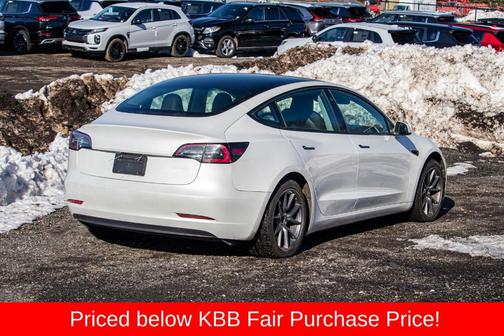 2023 Tesla Model 3 Base