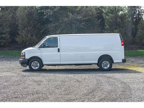 2023 GMC Savana 2500 Work Van