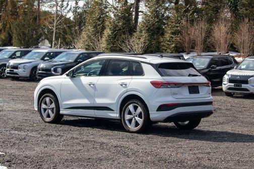 2024 Audi Q4 e-tron 50 Premium