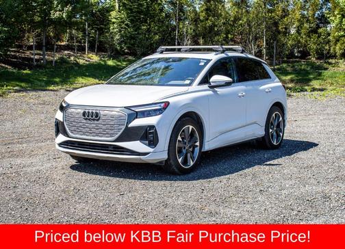 Glacier White Metallic 2022 Audi Q4 e-tron 50 Premium Plus
