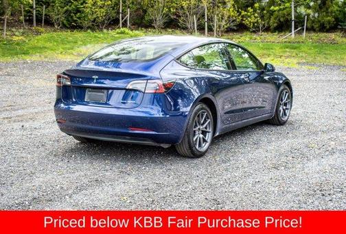 Deep Blue Metallic 2022 Tesla Model 3 Long Range
