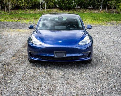Deep Blue Metallic 2022 Tesla Model 3 Long Range