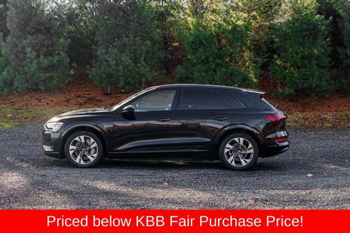 2021 Audi e-tron Premium