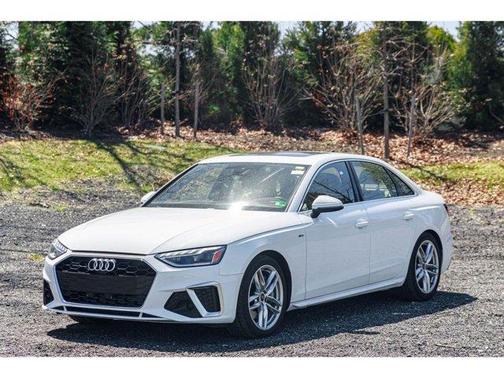 2023 Audi A4 45 S line Premium Plus