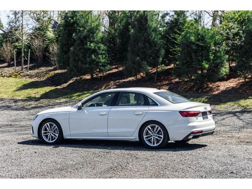 2023 Audi A4 45 S line Premium Plus