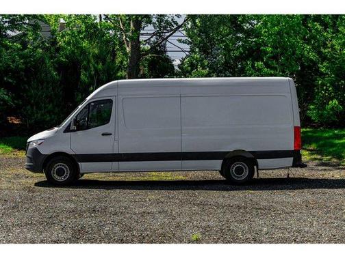 2023 Mercedes-Benz Sprinter 2500 170 WB