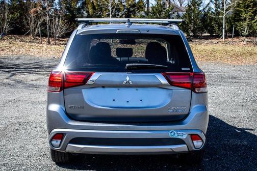 Gray 2018 Mitsubishi Outlander PHEV