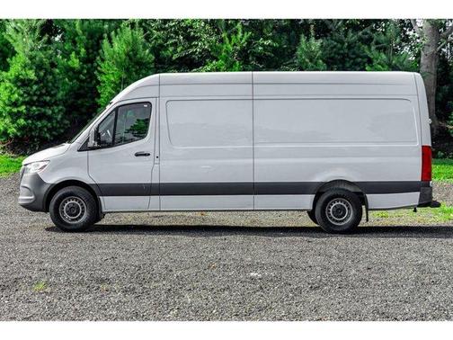 2023 Mercedes-Benz Sprinter 2500 170 WB