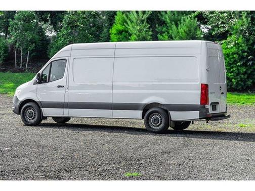 2023 Mercedes-Benz Sprinter 2500 170 WB