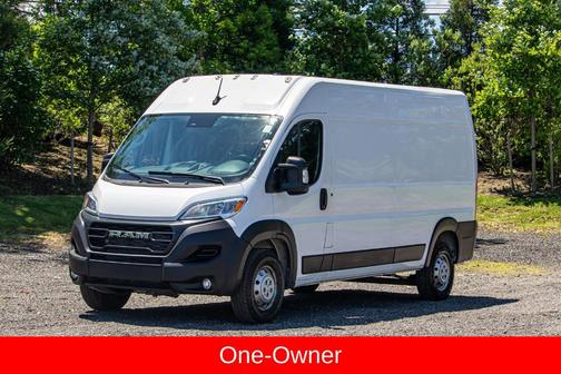 Bright White Clearcoat 2025 RAM ProMaster 2500 High Roof