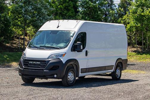 Bright White Clearcoat 2025 RAM ProMaster 2500 High Roof