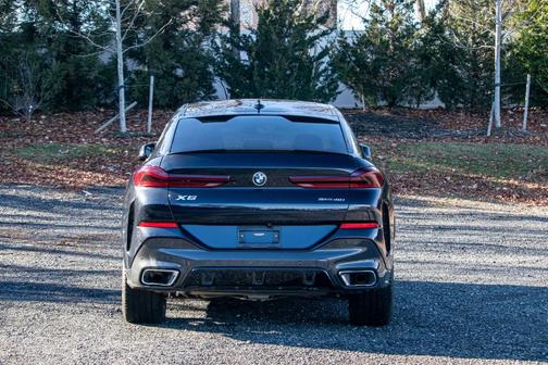 2021 BMW X6 sDrive40i