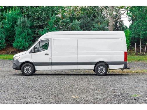 2022 Mercedes-Benz Sprinter 2500 170 WB