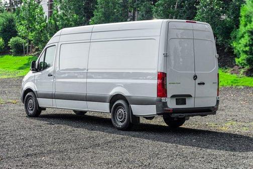 2023 Mercedes-Benz Sprinter 2500 170 WB