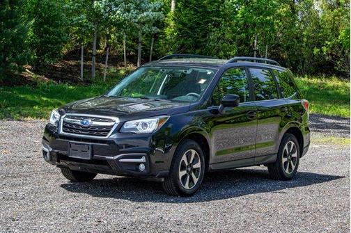 Crystal Black Silica 2018 Subaru Forester 2.5i Limited