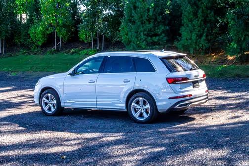 2021 Audi Q7 45 Premium