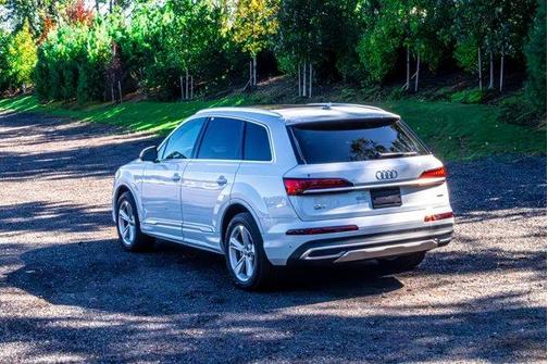 2021 Audi Q7 45 Premium